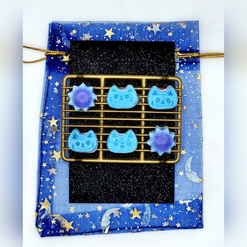💙 SU Blue "Cookie Cat" Handmade Brooch w/Certificate of Authenticity